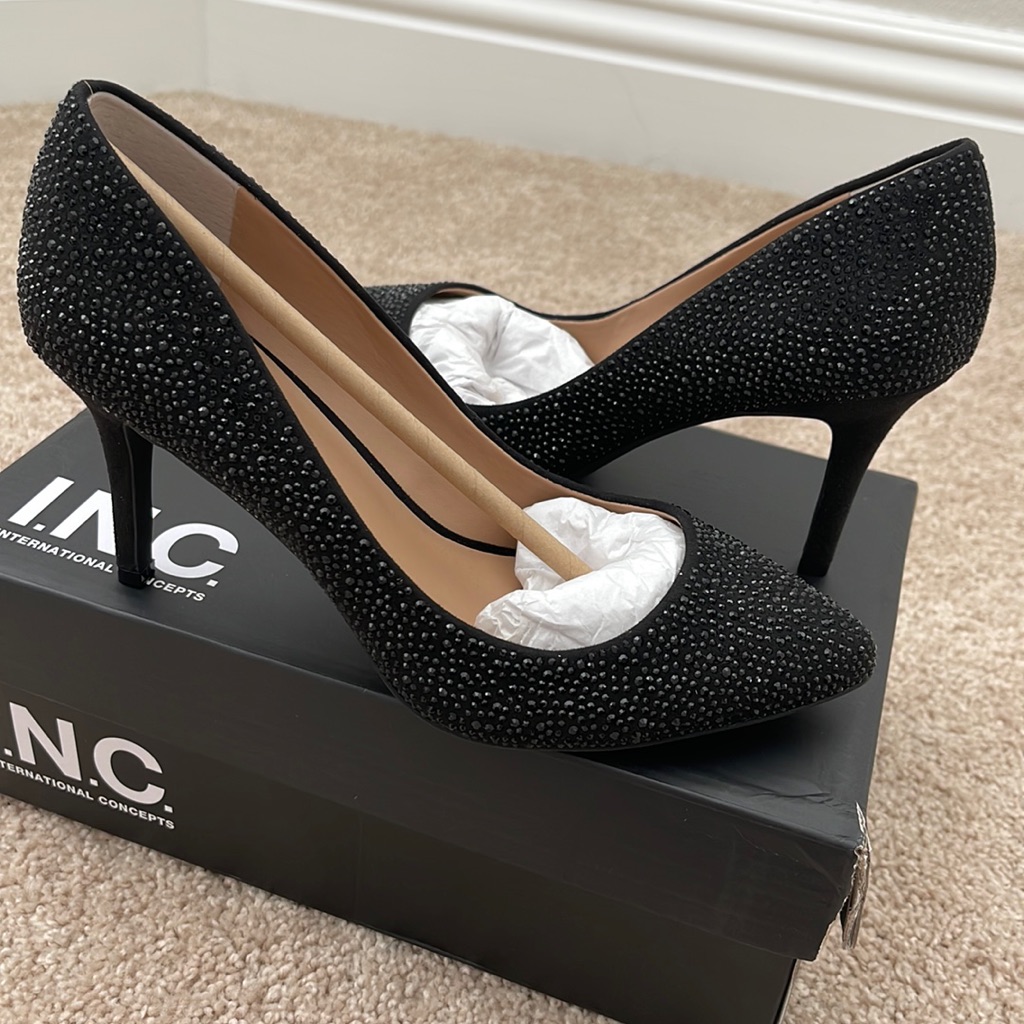 International Concepts Black Pointed Toe Pumps 75w Brand New